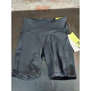 New All In Motion Black Shorts Womens Sz S Athletic Stretch 7" High 34